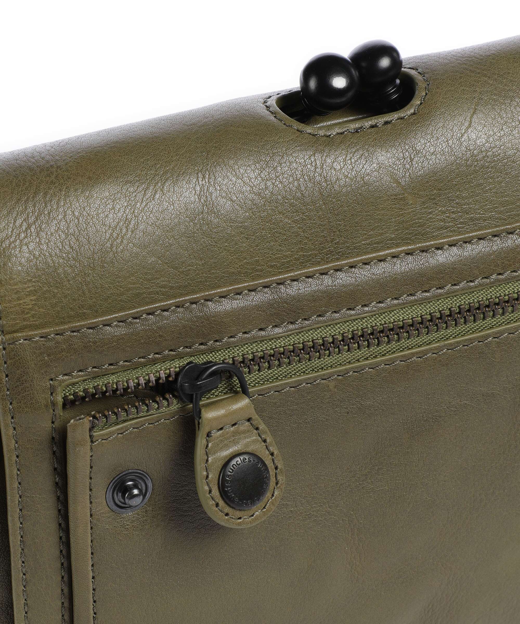 Aunts & Uncles Grandma's Luxury Club Mrs. Madeline Crossbody tas olive branch - Image 4