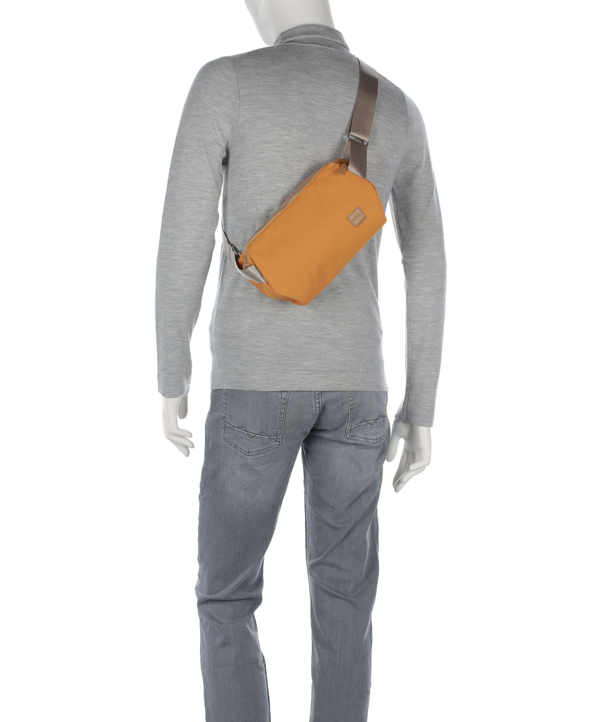Bellroy Classic 5 Sling rugzak butterscotch - Image 4
