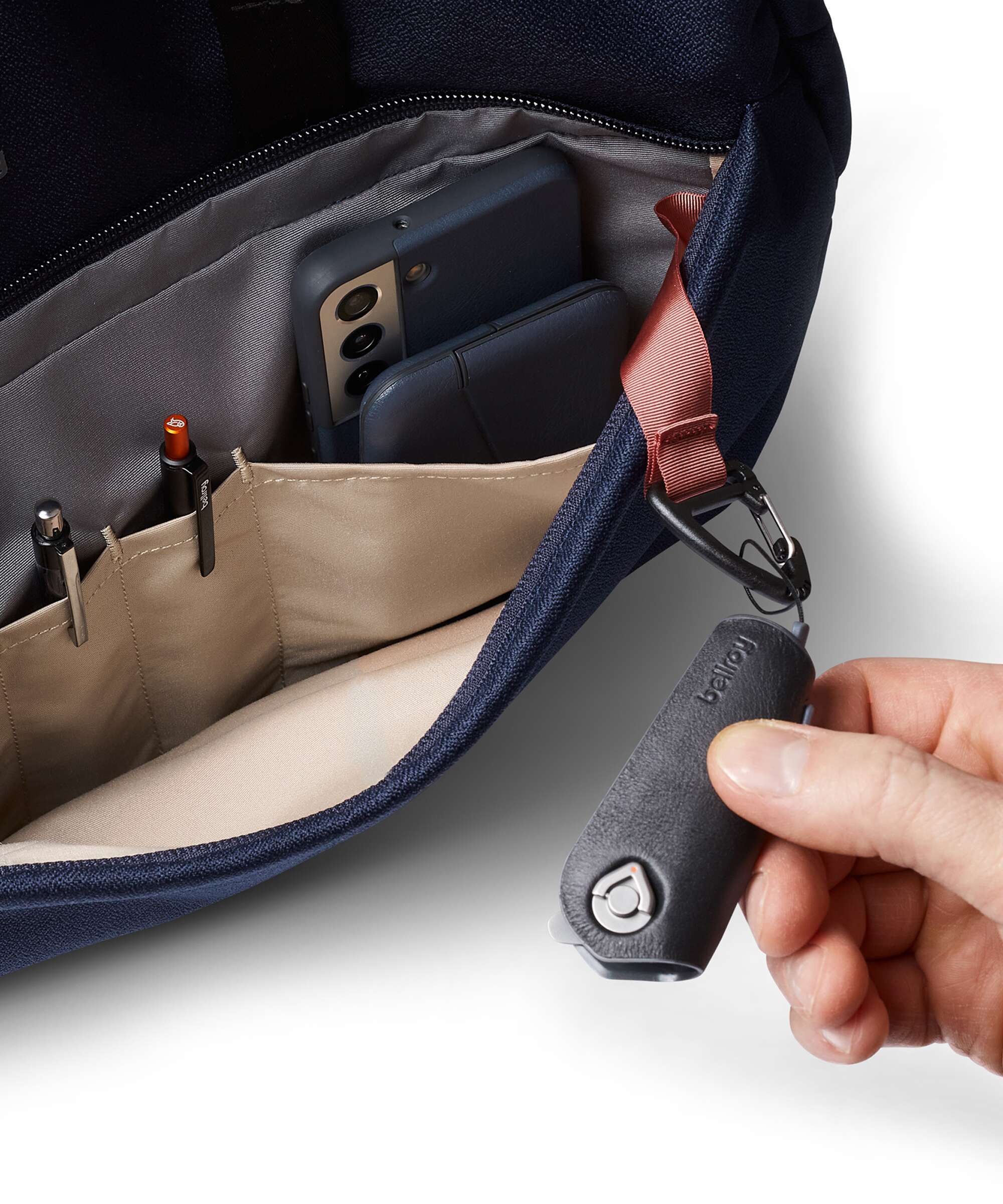 Bellroy Via 14 Aktetas navy - Image 6