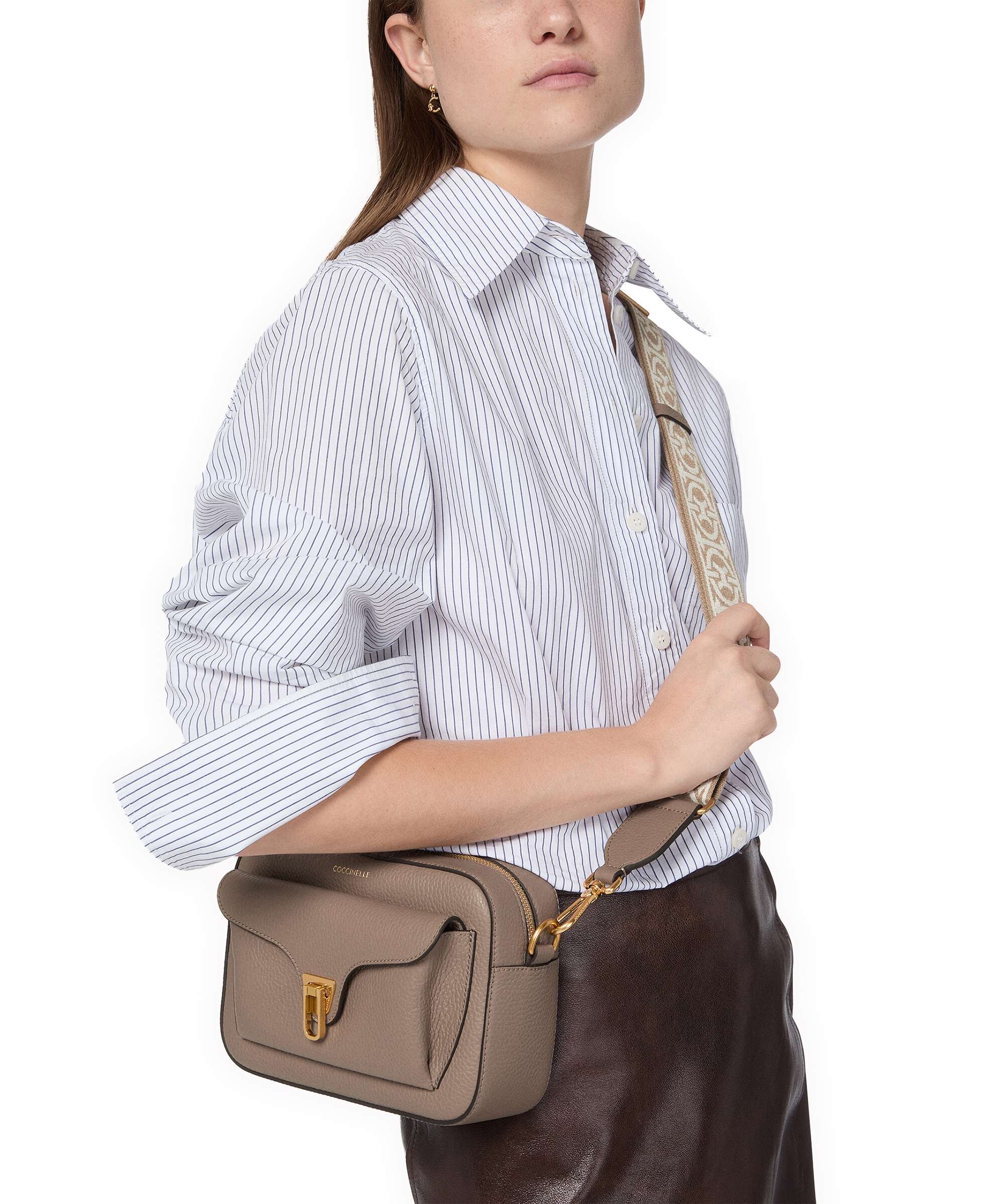 Coccinelle Beat Soft Ribbon Crossbody tas warm taupe - Image 3