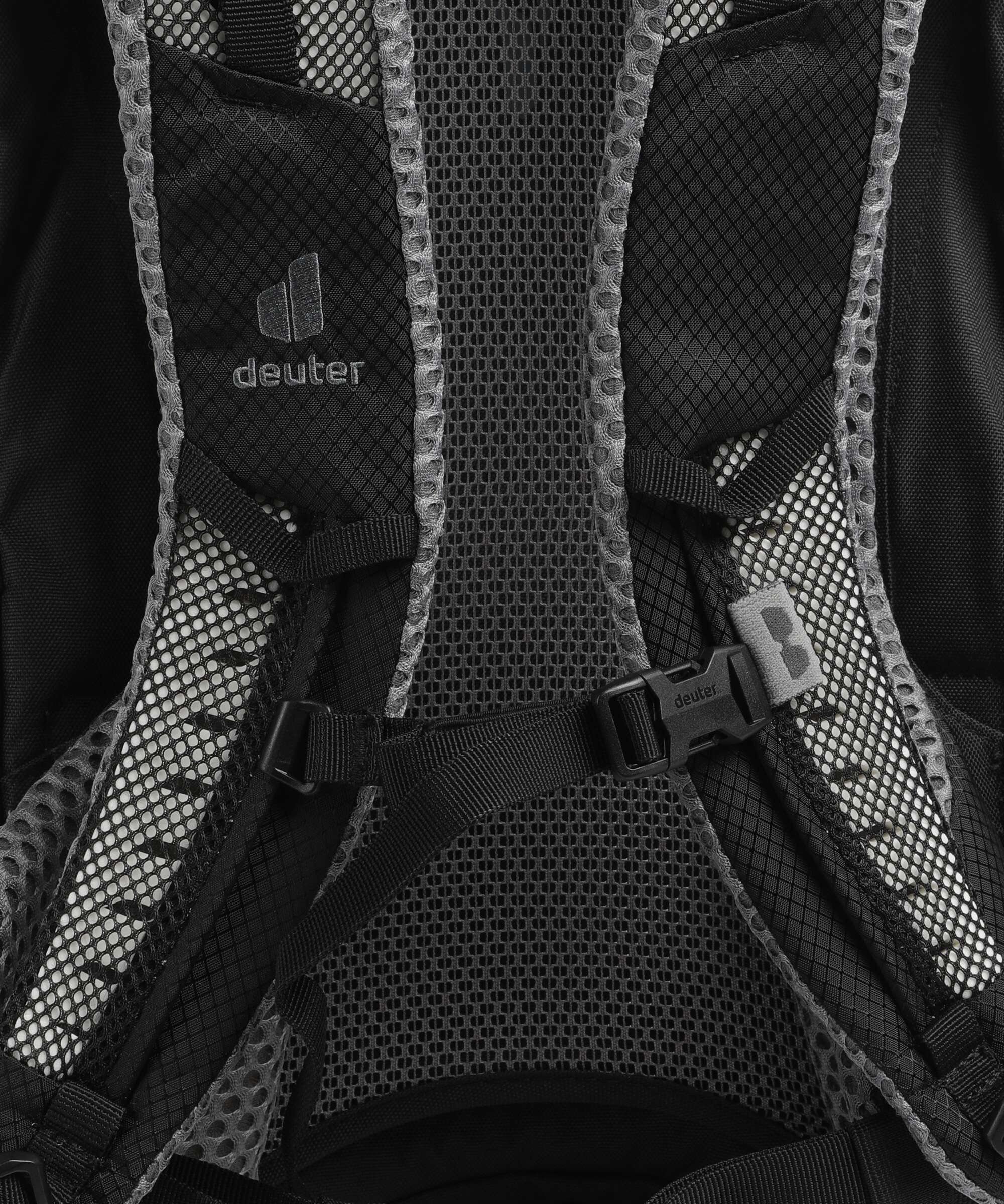 Deuter Futura 23 Wandelrugzak black - Image 3