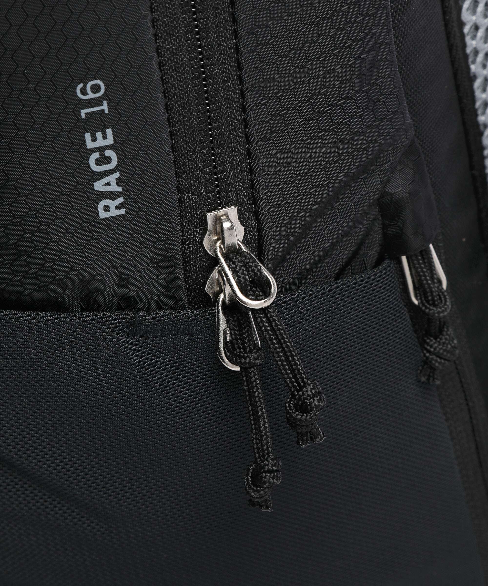 Deuter Race 16 Rugzak black - Image 3