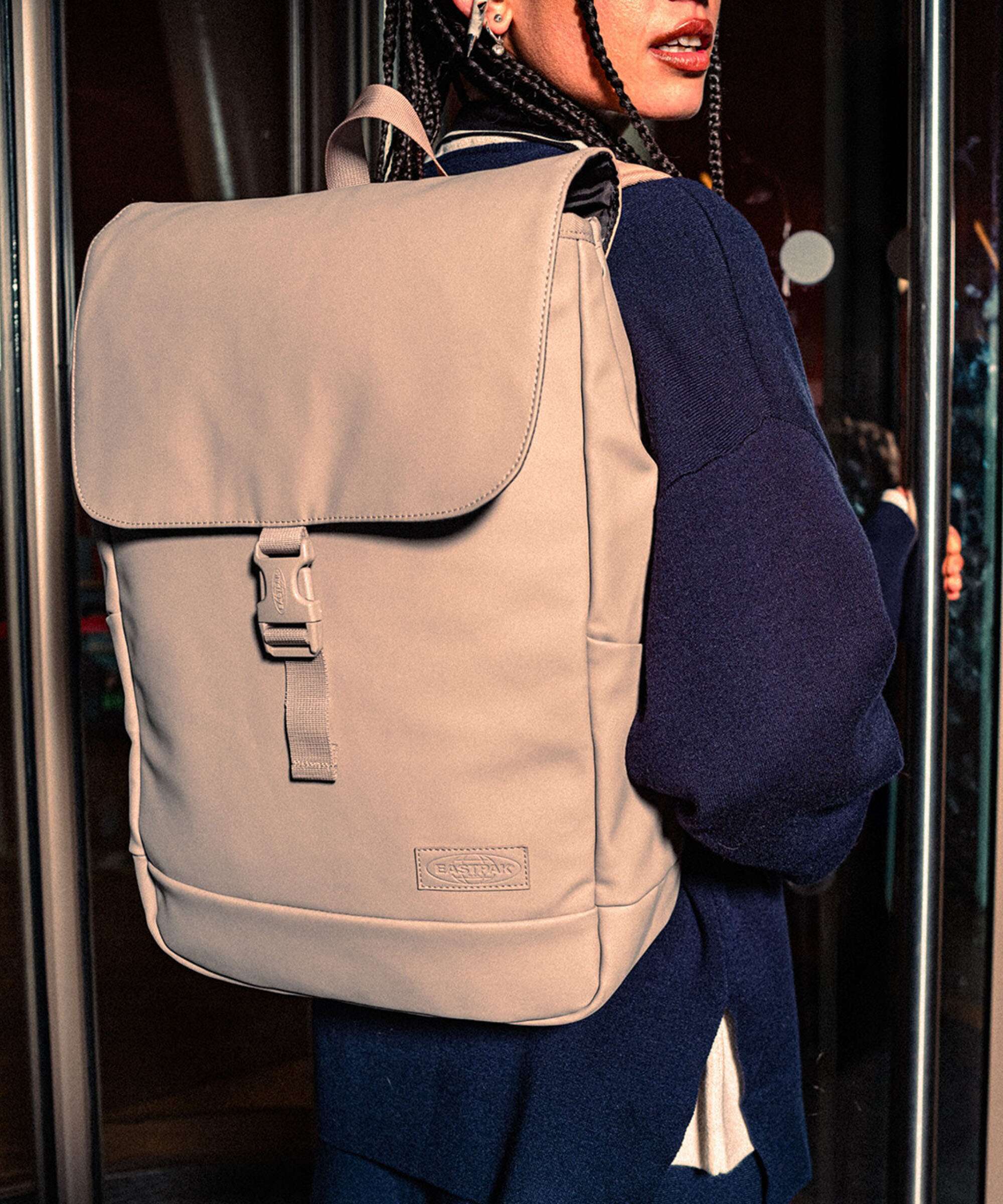 Eastpak Yarin Cnnct F Rugzak matte sand - Image 3