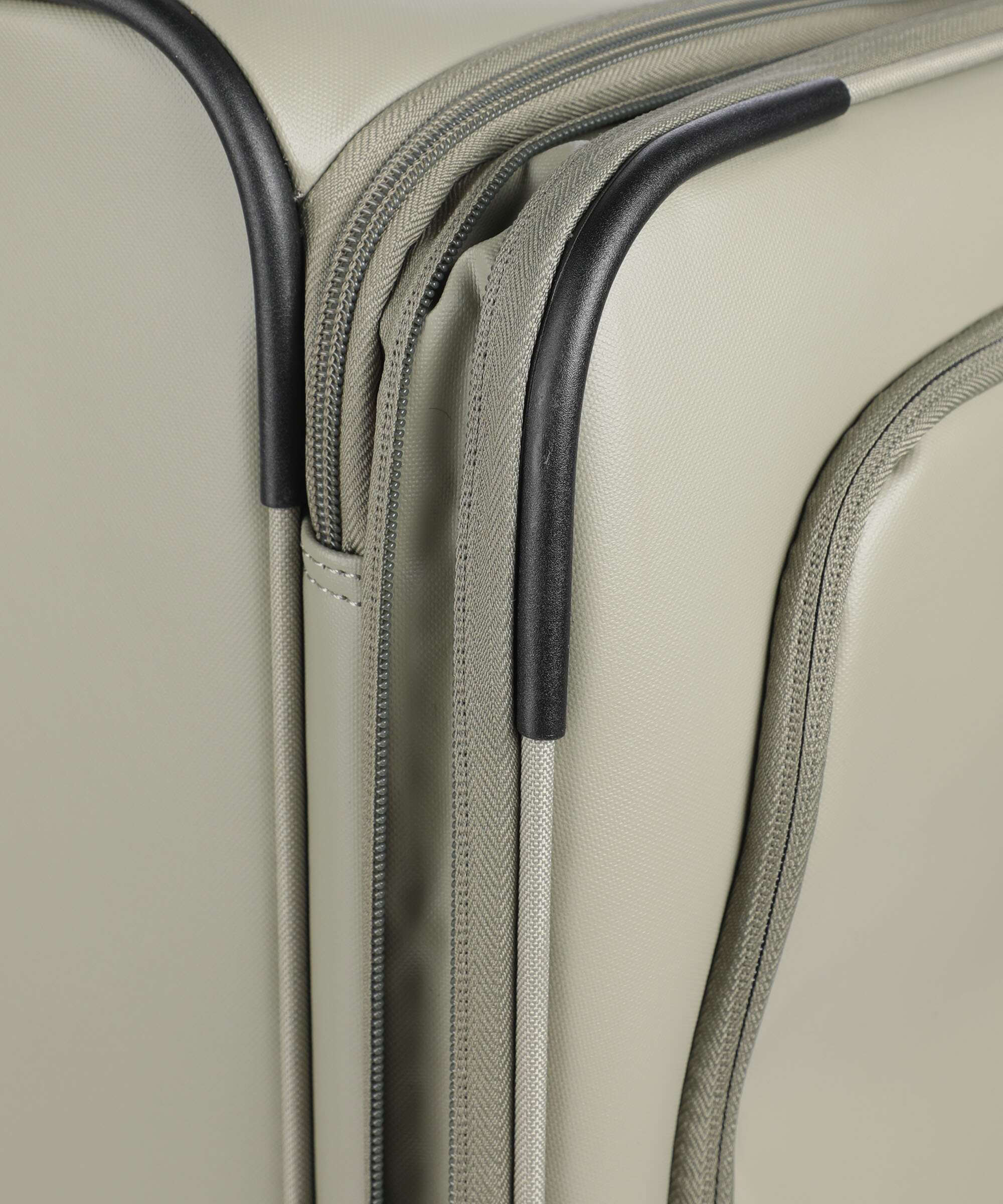 Mandarina Duck Eco Coated Trolley (4 wielen) mud - Image 4