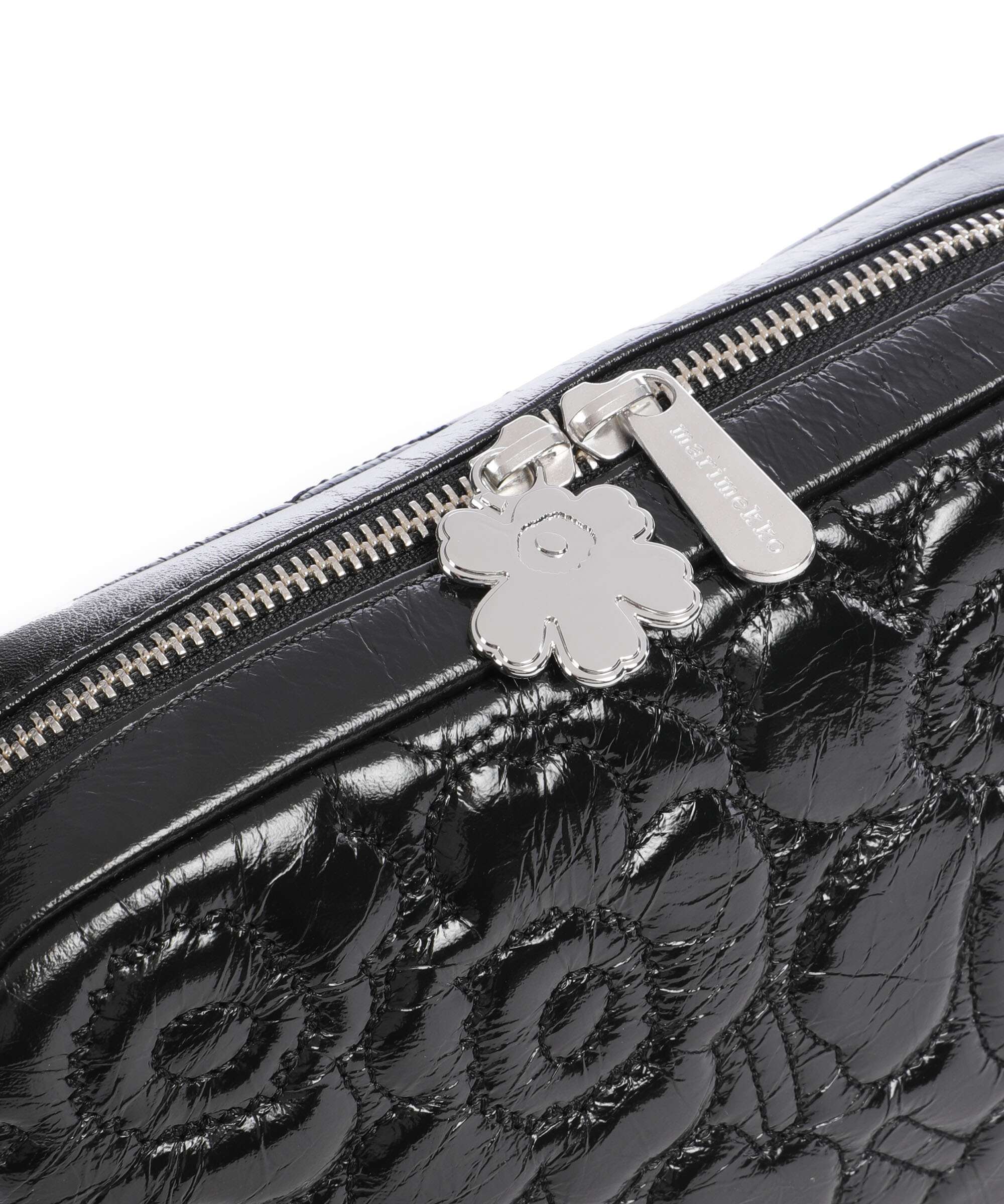 Marimekko Gratha Soft Unikko Crossbody tas shiny black - Image 4
